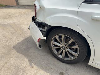 Vehicle Parts Image #2
